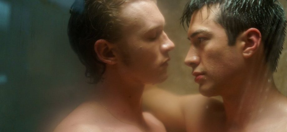 the-unbridled-gayness-of-‘heated-rivalry’-is-absolutely-perfect-for-the-the-traitor-era