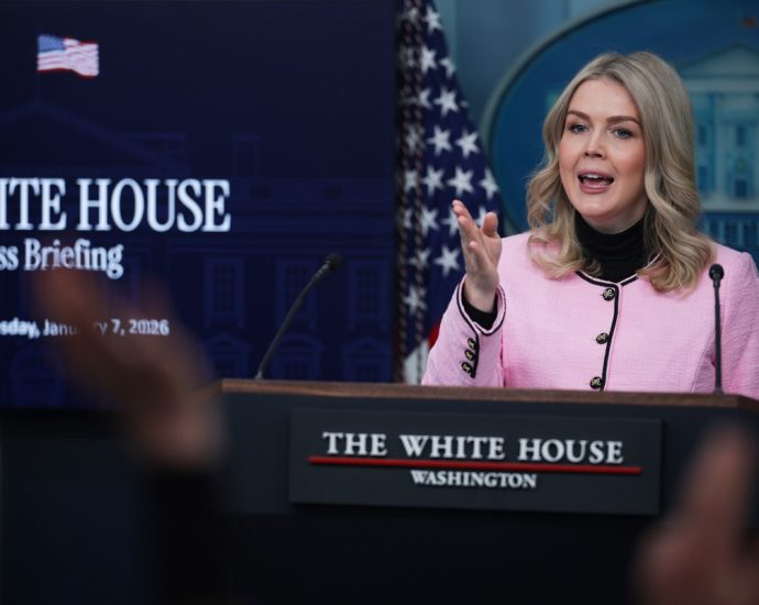 karoline-leavitt-short-circuits-defending-why-the-traitor-needs-greenland