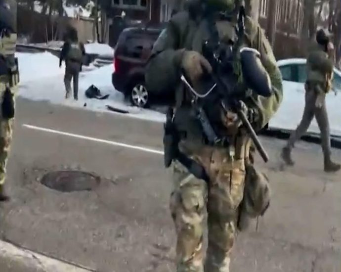 eyewitness-describes-scene-after-fatal-ice-shooting