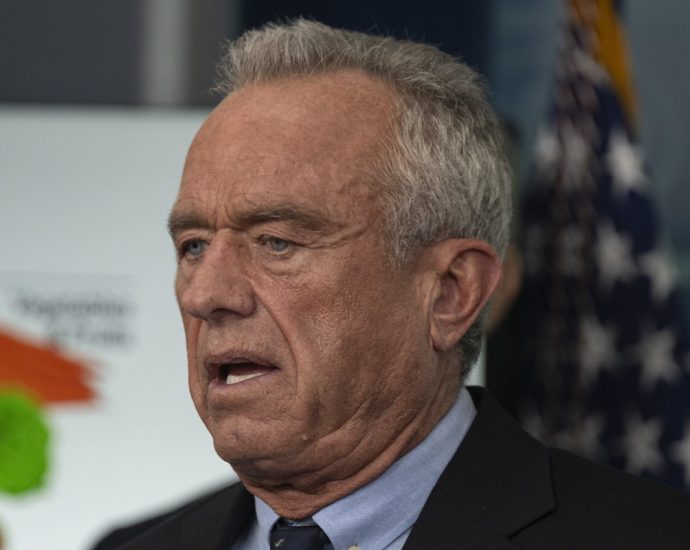 rfk-jr.-conveniently-forgets-to-tell-key-group-about-vaccine-overhaul