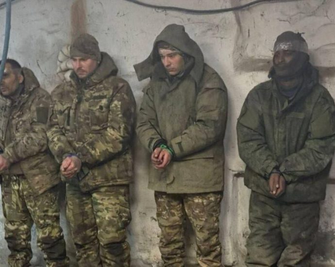 ukraine-invites-ghana’s-foreign-minister-and-offers-access-to-captured-ganian-mercenary-who-fought-for-russia