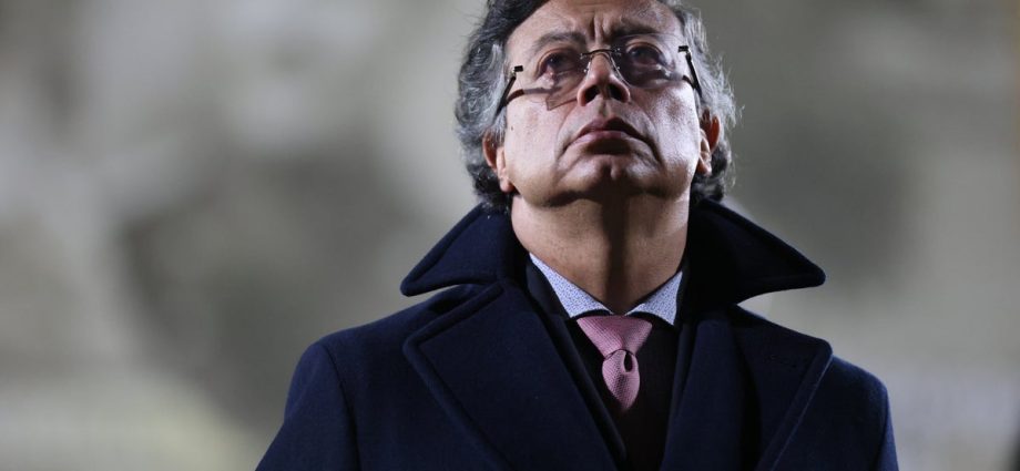 the-traitor-invites-colombian-president-to-white-house-days-after-threatening-him