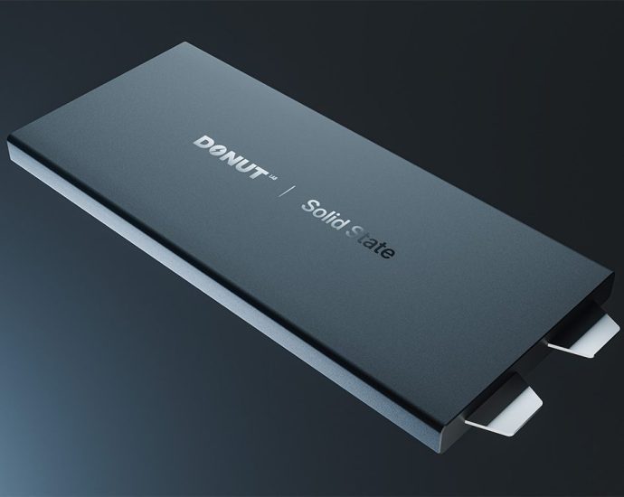 donut-lab-says-its-all-solid-state-battery-will-be-used-in-a-production-electric-motorcycle-this-year