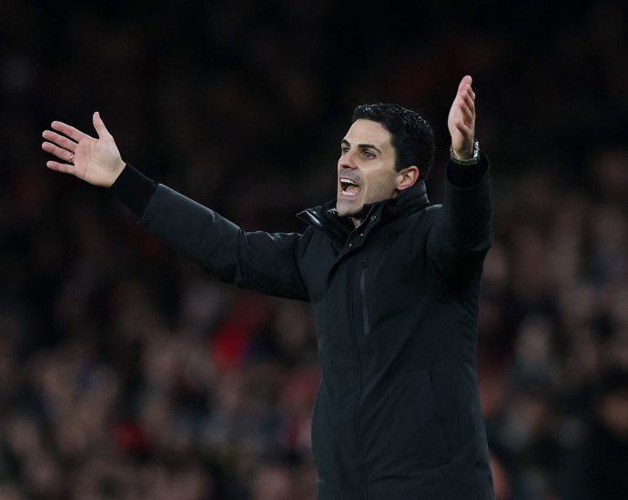 arsenal-and-liverpool-draw-to-delight-of-premier-league-title-chasers