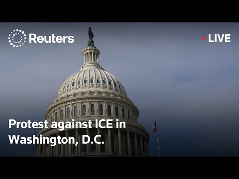 live:-protest-in-washington,-dc,-against-ice