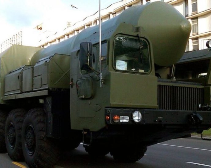 russia-reportedly-strikes-lviv-oblast-with-nuclear-capable-“oreshnik”-missile.-more-attacks-expected-within-next-24-hours