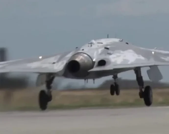 russia’s-rarest-stealth-drone-is-flying-again—just-not-anywhere-near-ukraine