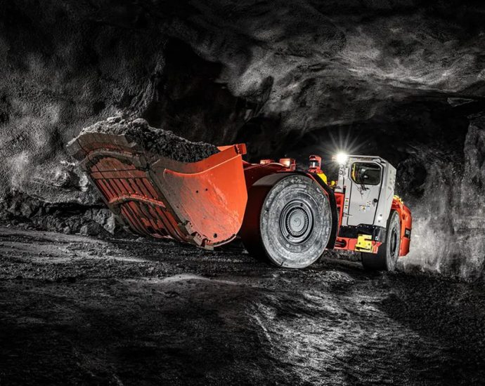 eldorado-gold-orders-10-sandvik-electric-vehicles-for-quebec-mining-complex