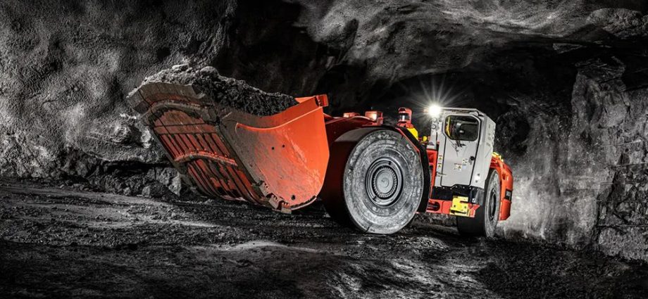 eldorado-gold-orders-10-sandvik-electric-vehicles-for-quebec-mining-complex