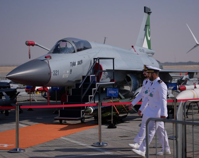 why-is-pakistan-selling-its-jf-17-fighter-jets-to-bangladesh-and-others?