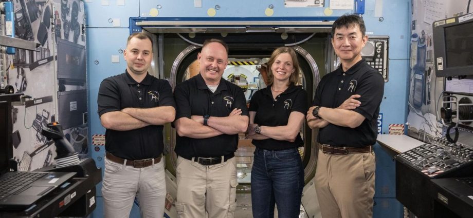 NASA cancels spacewalk and considers early crew return from ISS due to medical issues