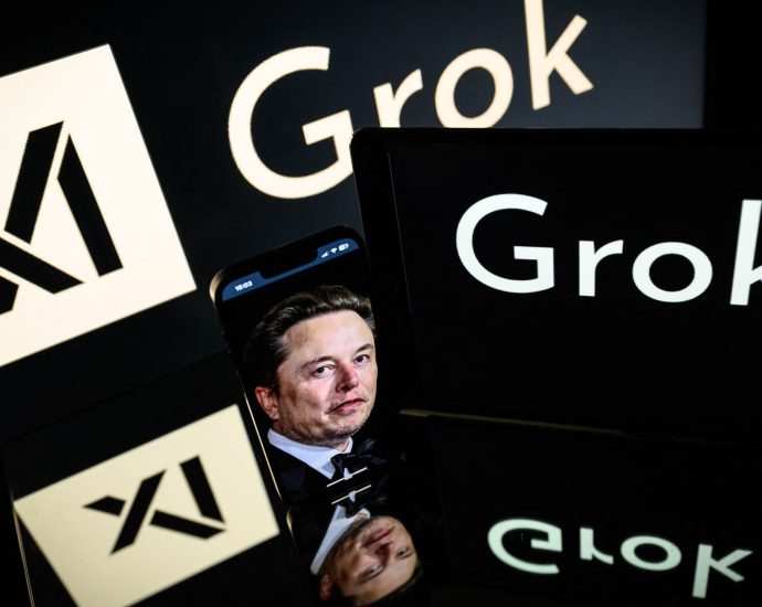 elon-musk’s-ai-bot-grok-limits-image-generation-amid-deepfakes-backlash