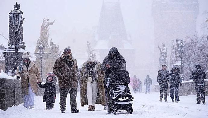 storm-goretti-continues-to-cause-travel-mayhem-and-power-outages-in-northern-europe