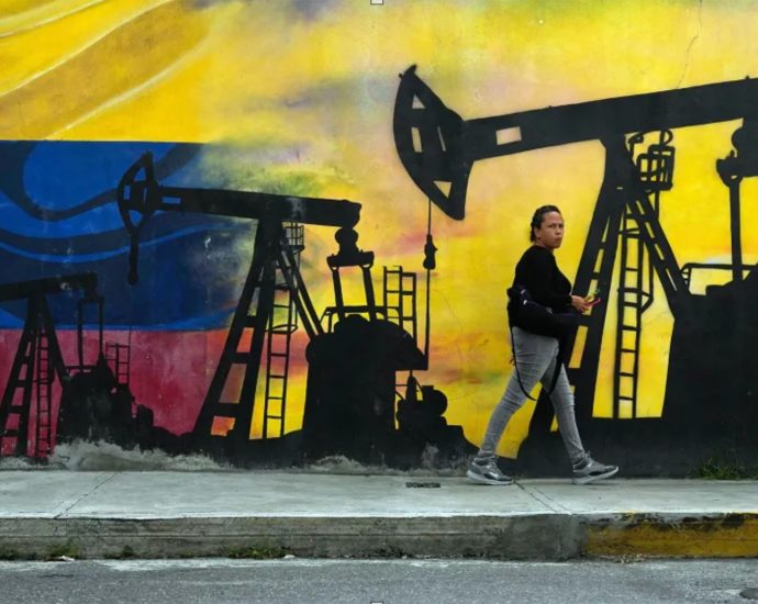 is-the-us-unlocking-venezuela’s-oil-wealth-or-exploiting-it?