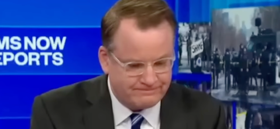 ms-now-contributor-breaks-down-over-ice-shooting-in-emotional-live-tv-moment