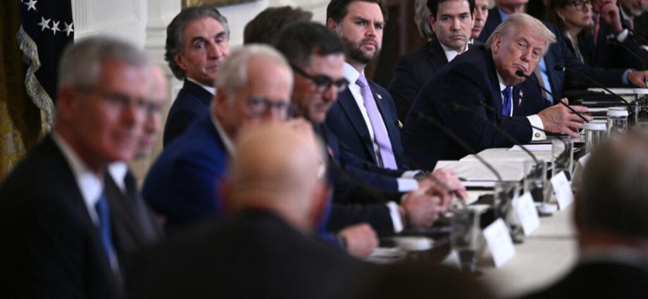 oil-executives-non-committal-to-the-traitor’s-venezuela-pitch-at-the-white-house