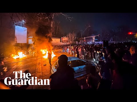 protests-continue-in-iran-despite-regime-crackdown