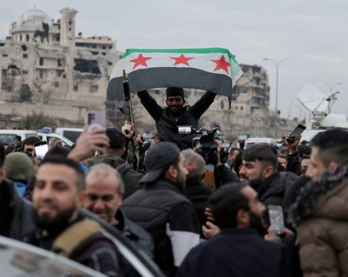 last-sdf-fighters-leave-syria’s-aleppo-after-days-of-deadly-clashes