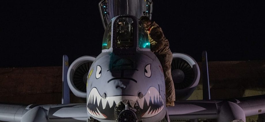 us-launches-new-retaliatory-strikes-against-is-in-syria-after-deadly-ambush