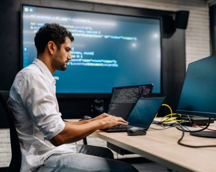 these-are-the-10-fastest-growing-jobs-in-the-us,-linkedin-says