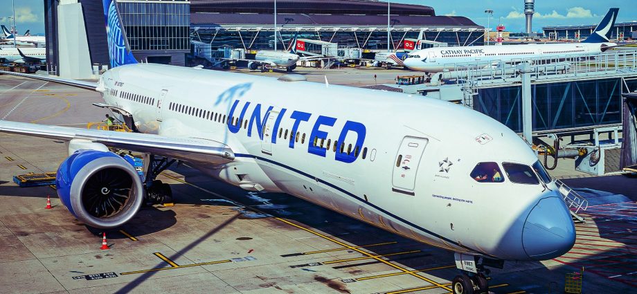 boeing-787-vs.-airbus-a330neo:-which-aircraft-is-a-true-replacement-for-the-767?