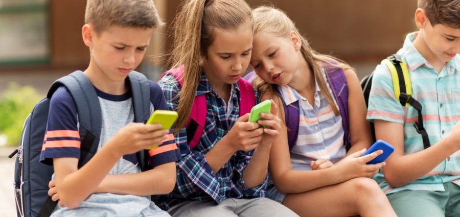 utah-lawmakers-propose-‘bell-to-bell’-ban-on-using-cellphones-in-school