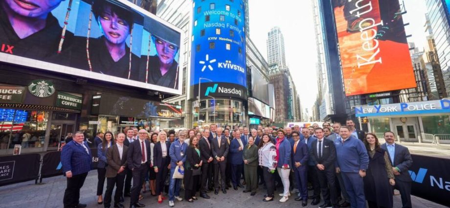 ukraine-launches-first-5g-network—built-to-work-with-its-military-from-day-one