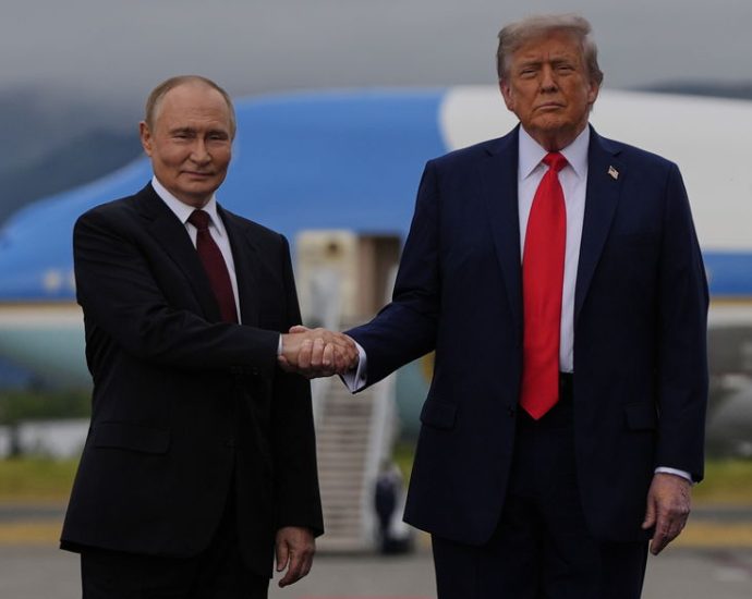 the-traitor-on-start-nuke-treaty:-if-‘it-expires,-it-expires’