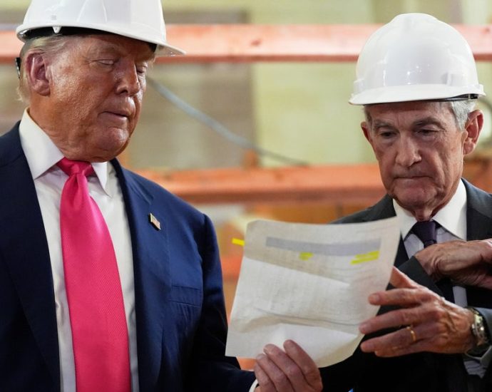 federal-reserve-chair-powell-says-doj-has-subpoenaed-central-bank,-threatens-criminal-indictment