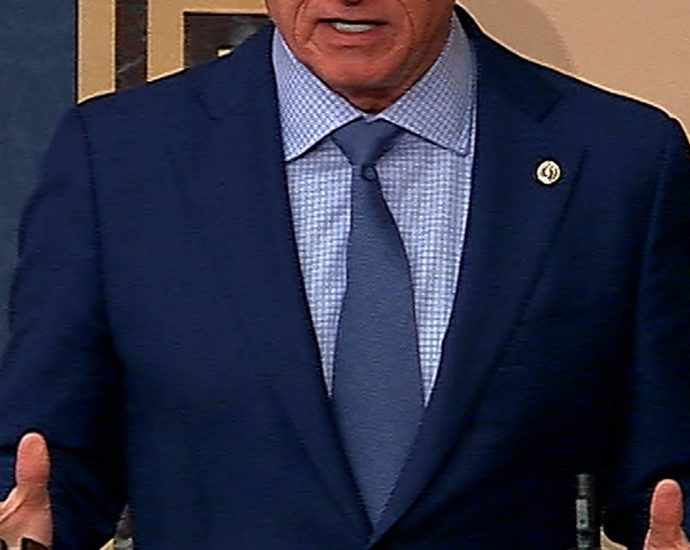 kelly-defends-lawsuit-against-hegseth