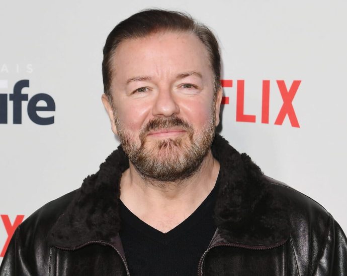 a-decade-of-punchlines:-the-timeline-of-ricky-gervais’-anti-trans-material