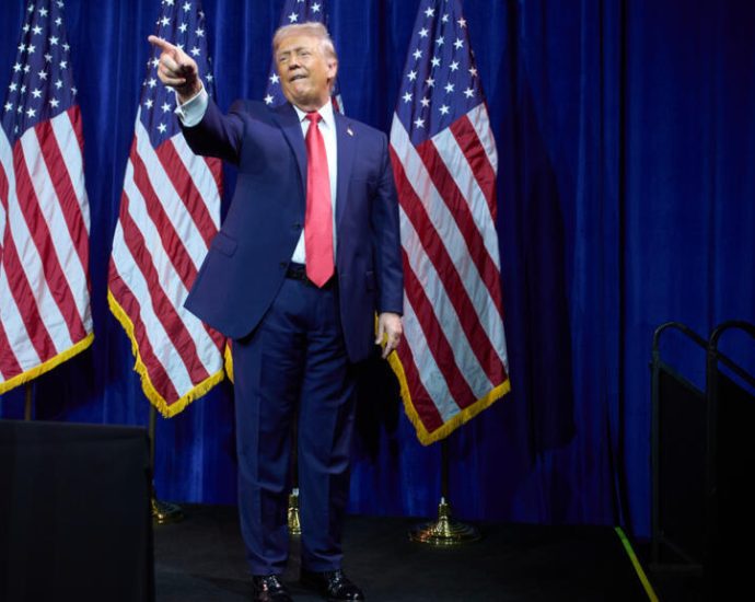 The Traitor administration withdraws from dozens of international organisations