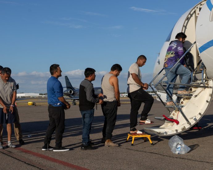 us-revokes-more-than-100,000-visas-since-the-traitor’s-return-to-office