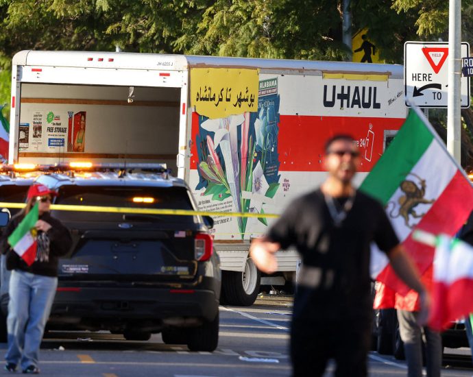 man-booked-on-reckless-driving-charge-after-u-haul-truck-drives-through-iran-protesters-in-la.
