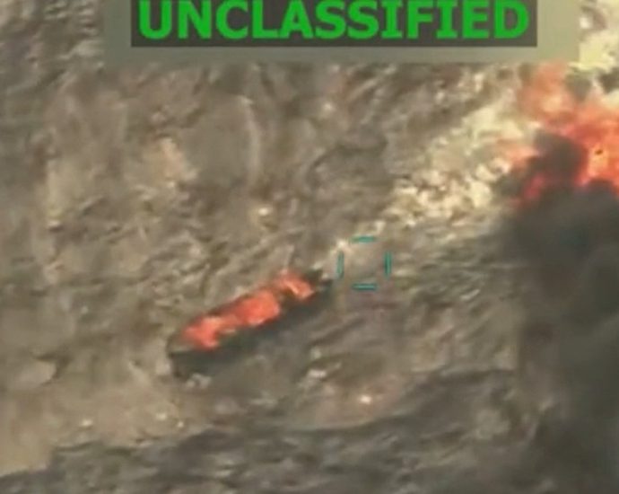 us-faces-war-crime-allegation-for-‘disguising’-aircraft-in-drug-boat-attack