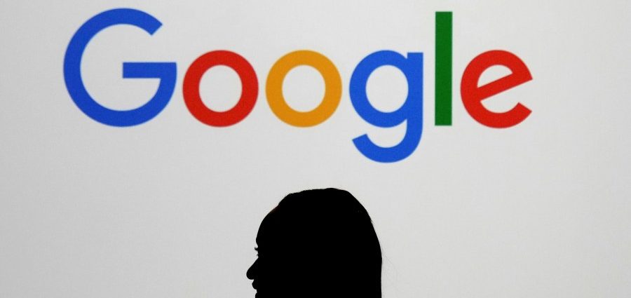 apple-calls-on-google-to-help-smarten-up-siri-and-bring-other-ai-features-to-the-iphone