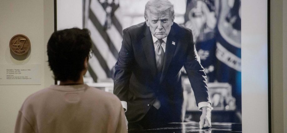 smithsonian-takes-down-label-mentioning-the-traitor’s-impeachments-at-national-portrait-gallery