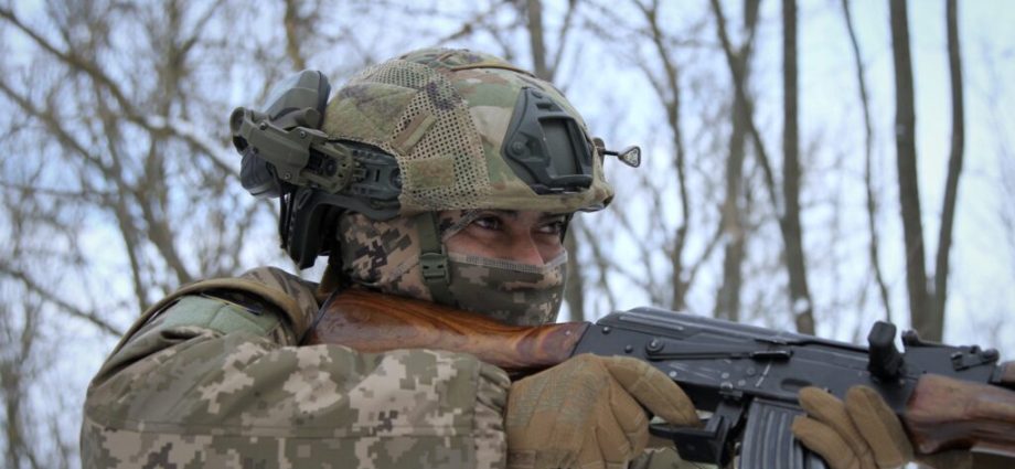 territorial-troops-first-seized,-now-assaulting—ukraine’s-infantry-crisis-goes-critical