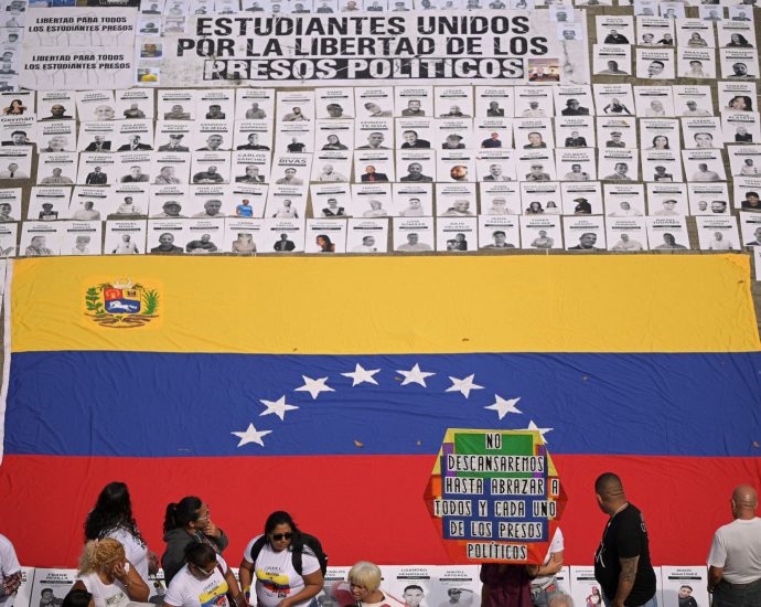 venezuela’s-top-lawmaker-says-more-than-400-prisoners-have-been-released