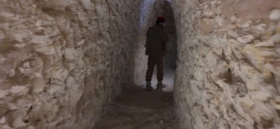 reporter-goes-inside-aleppo-tunnels-dug-by-sdf-fighters