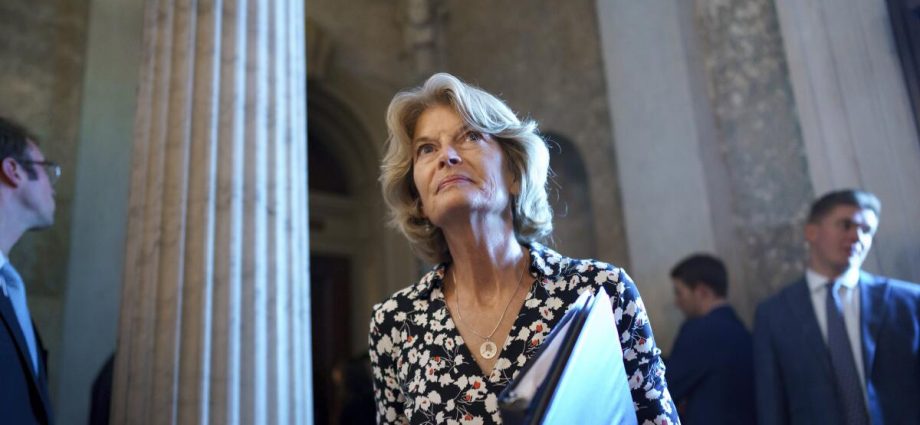 contributor:-a-senate-war-powers-resolution-on-venezuela-actually-could-curb-the-traitor