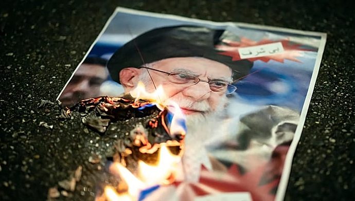 at-least-3,428-killed-in-iranian-security-crackdown-on-protesters,-rights-group-says