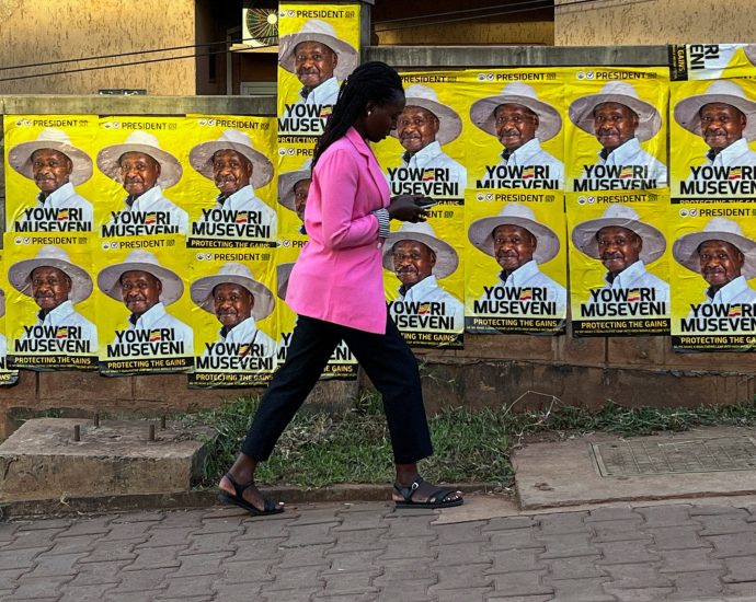 young-ugandans-hope-for-stability,-opportunities-on-eve-of-election