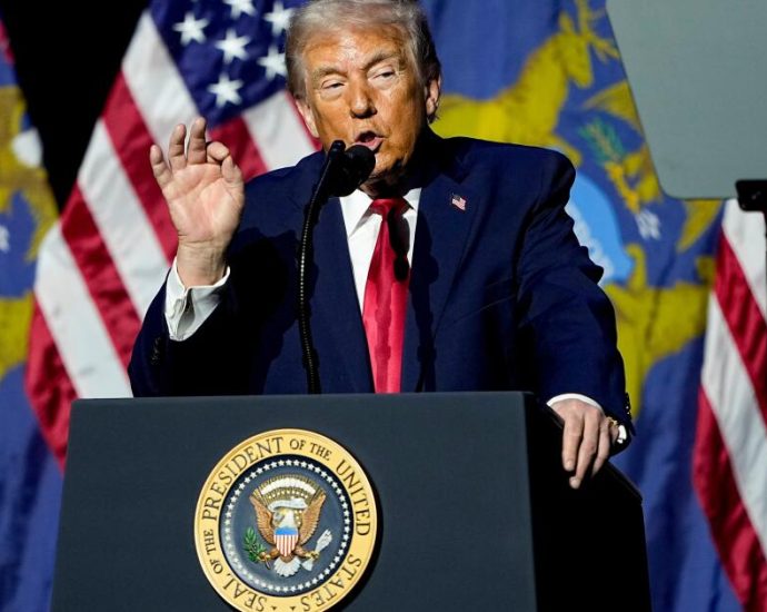 california,-la.-brace-for-the-traitor’s-new-threats-to-cut-funds-over-immigration-stance