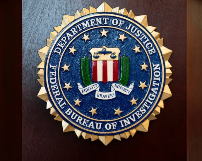fbi-conducts-raid-on-washington-post-reporter’s-home,-seizes-electronics