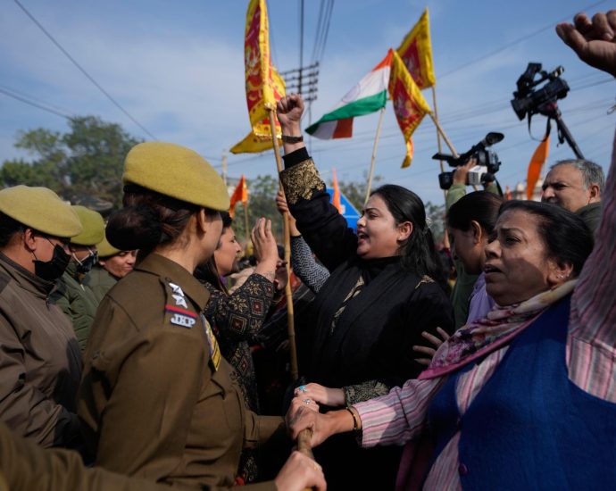 india-shuts-kashmir-medical-college-–-after-muslims-earned-most-admissions