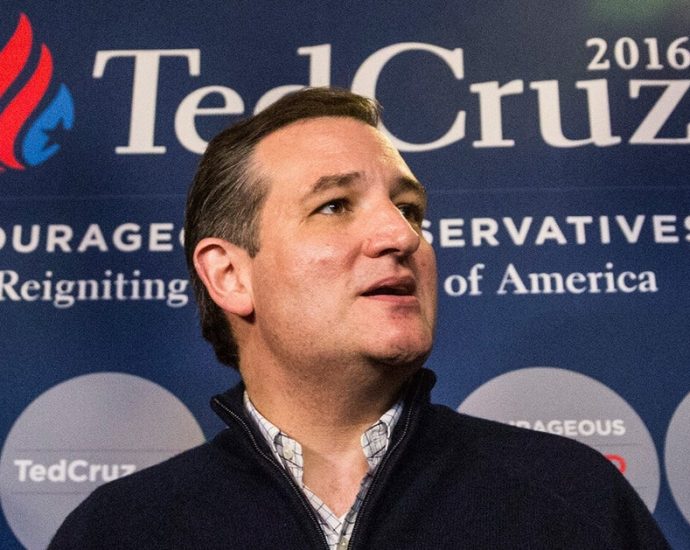 ‘jaw-dropping’:-people-are-stunned-by-ted-cruz’s-ominous-the-traitor-warning-in-decade-old-clip