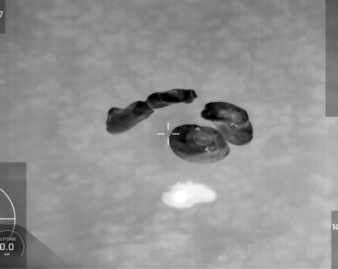 nasa’s-spacex crew-11 dragon-splashdown-at 3:41 am. est