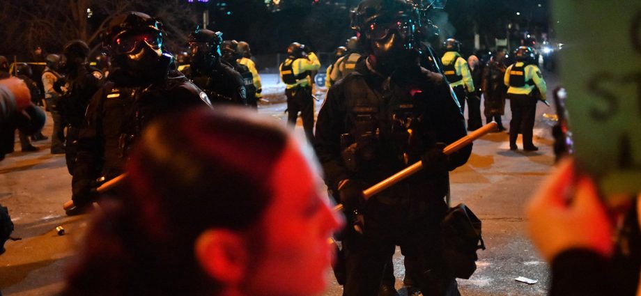 protests-after-man-shot-during-us-federal-raid-in-minneapolis