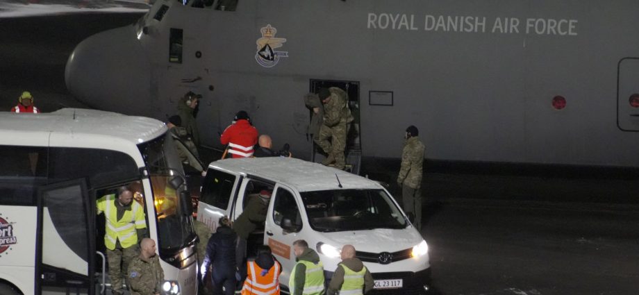 european-troops-arrive-in-greenland-as-talks-with-us-hit-wall-over-future